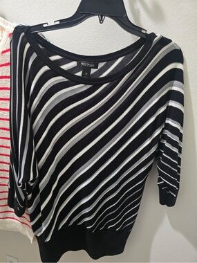 White House Black Market Black & White Diagonal Stripe Knit Top